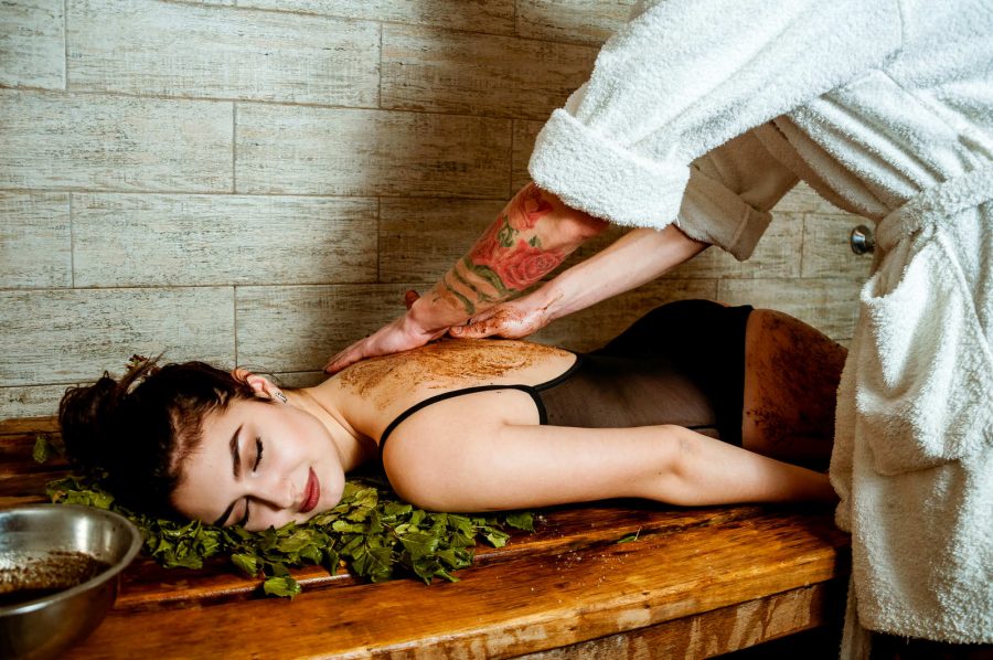 30 — Веничный массаж в бане